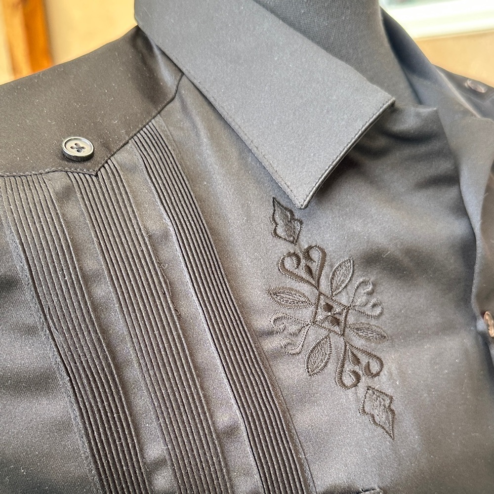Black Embroidered Short Sleeve Button-Up Shirt - Picture 6 of 6